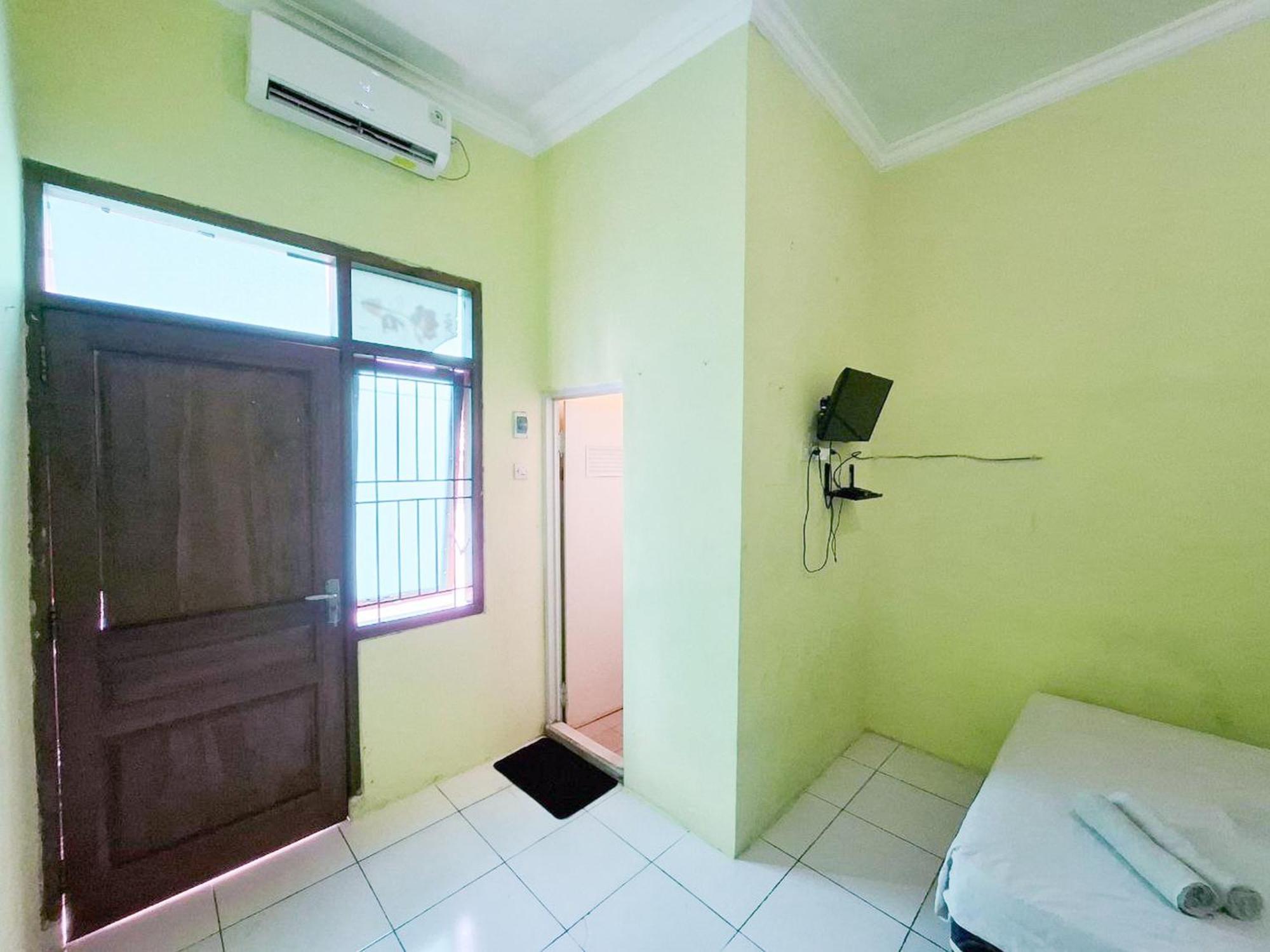 Hotel Kanca 808 Redpartner Pasuruan Exteriér fotografie